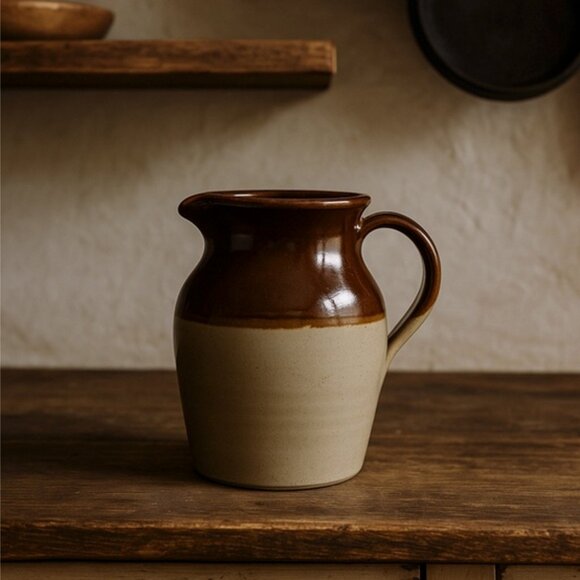Pearson’s of Chesterfield Stoneware Pitcher – Mid-Century English Cottage Charm - Picture 1 of 10